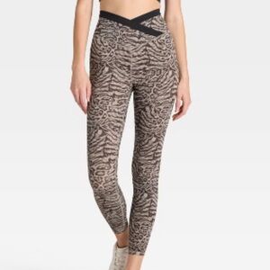 JoyLab high rise crossover waistband animal print NWT x